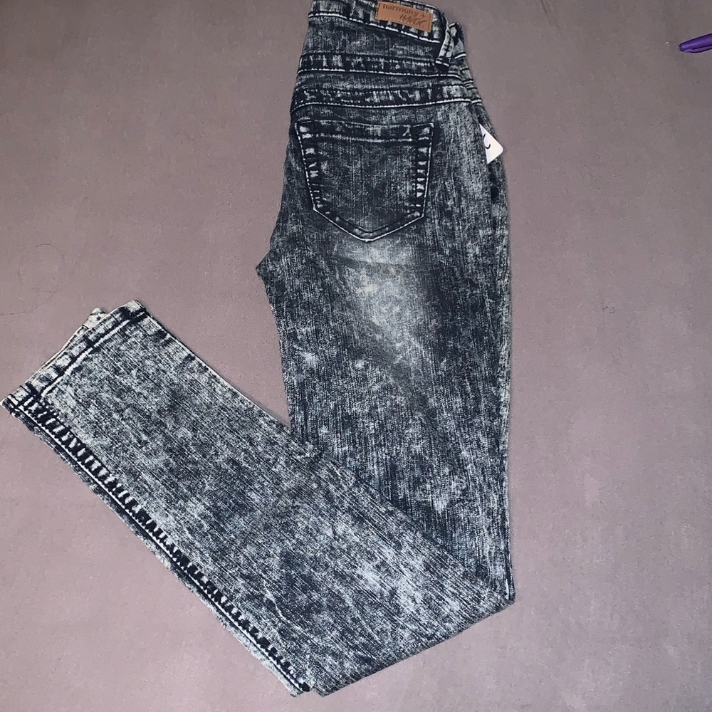 High waisted jeans